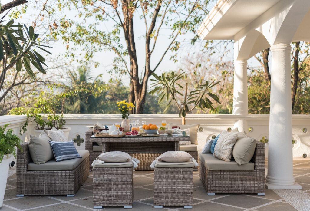5 Ways To Use The Elements Of Feng Shui In Your Outdoor Space
