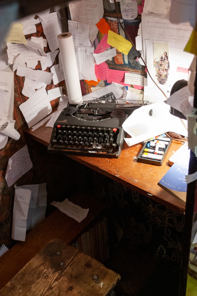 The language of clutter